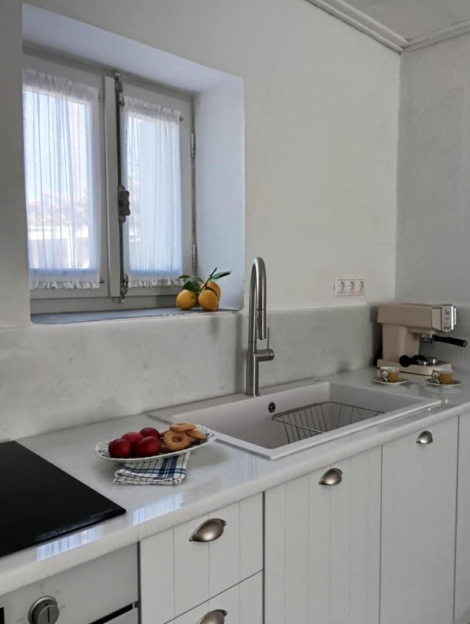 Aνεξάρτητη Παραδοσιακή Πέτρινη Κατοικία Corinth Zewnętrze zdjęcie